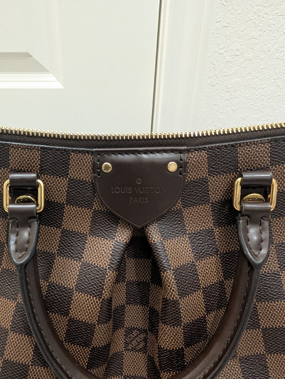 Authentic Louis Vuitton Sienna MM Damier Ebene w/COA - Picture 3 of 16